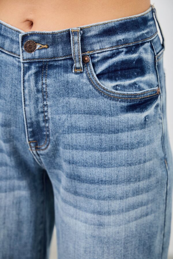 Mid-Rise Wide-Leg Jeans with Frayed Seams