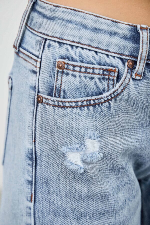 Mid-Rise Relaxed Straight Jeans – Distressed (Plus Size)