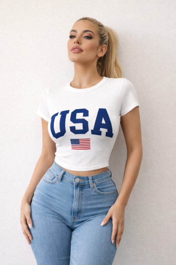 USA Graphic Fitted Tee – Cotton-Blend Slim Fit