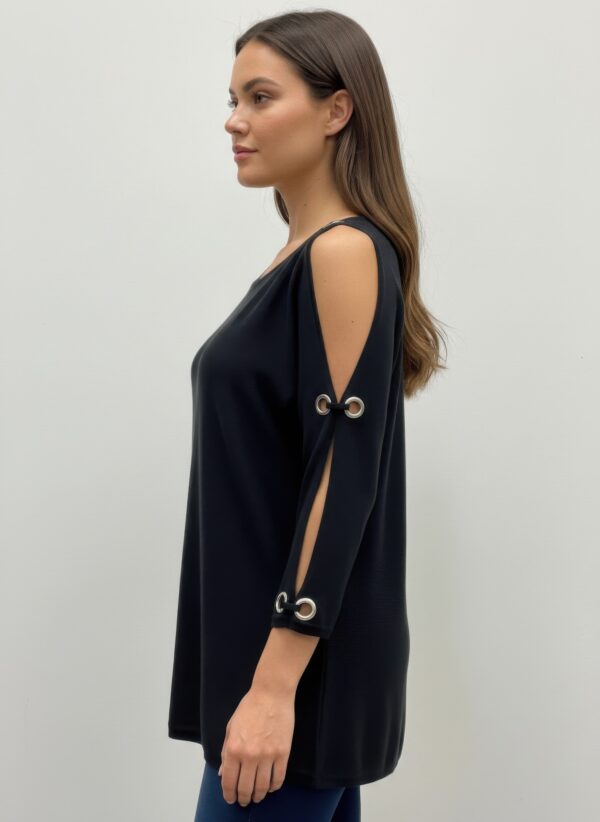 Cable & Gauge Grommet-Trim Pullover Sweater