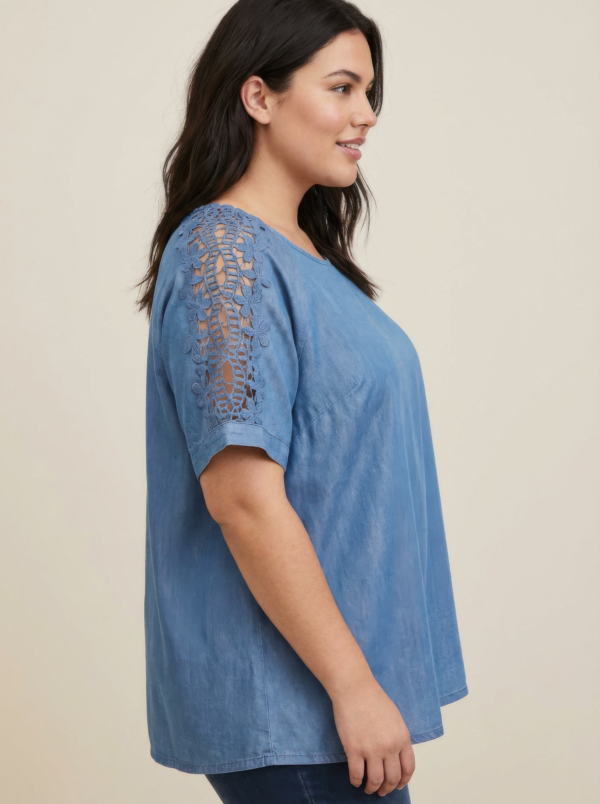 Chambray-Inspired Knit Top with Lace Sleeves – Plus Size
