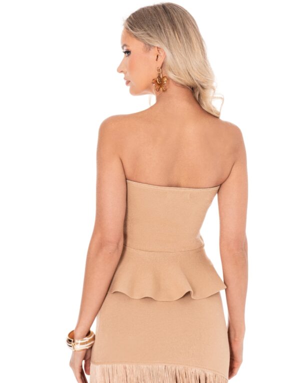 Strapless Structured Top – Minimalist Silhouette