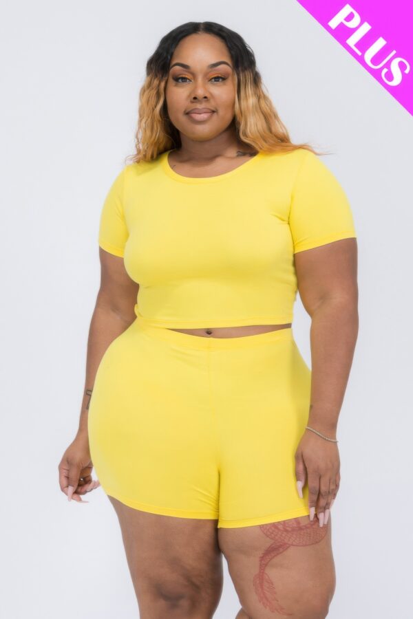 Plus Size Short Sleeve Crop Top & Lounge Shorts Set