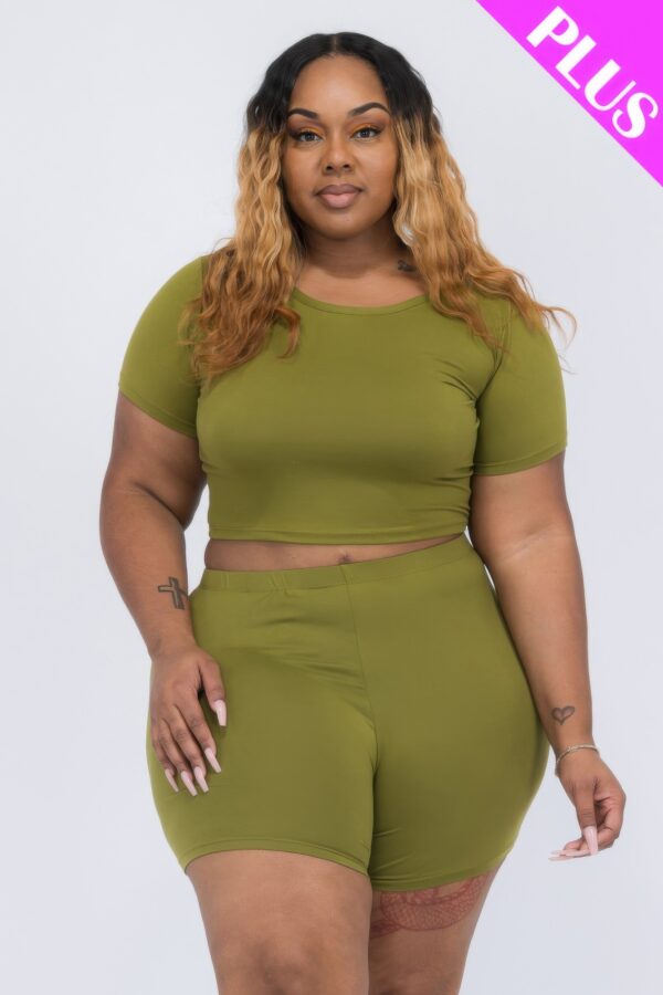 Plus Size Short Sleeve Crop Top & Lounge Shorts Set