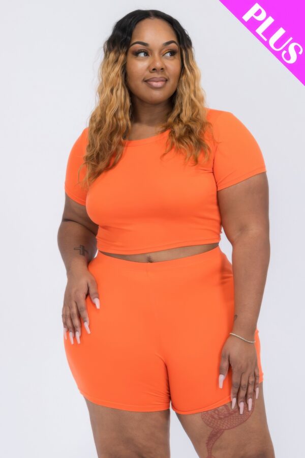 Plus Size Short Sleeve Crop Top & Lounge Shorts Set