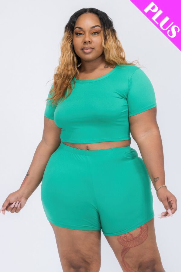 Plus Size Short Sleeve Crop Top & Lounge Shorts Set