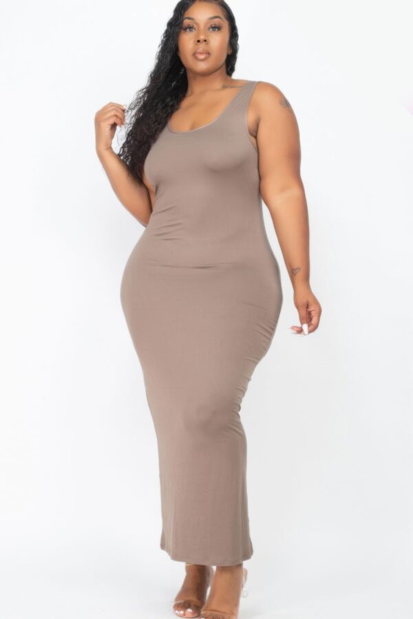 Plus Size Maxi Dress – High-Stretch Jersey