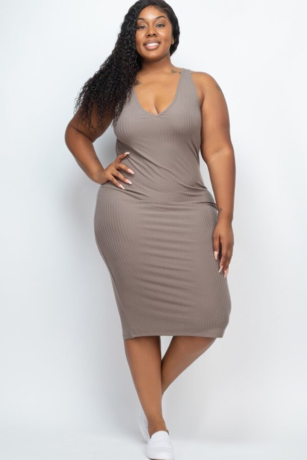 Plus Size Ribbed Sleeveless Bodycon Midi Dress – Curve-Enhancing