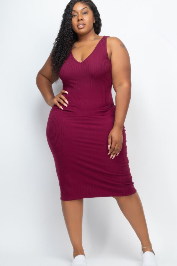 Plus Size Ribbed Sleeveless Bodycon Midi Dress – Curve-Enhancing