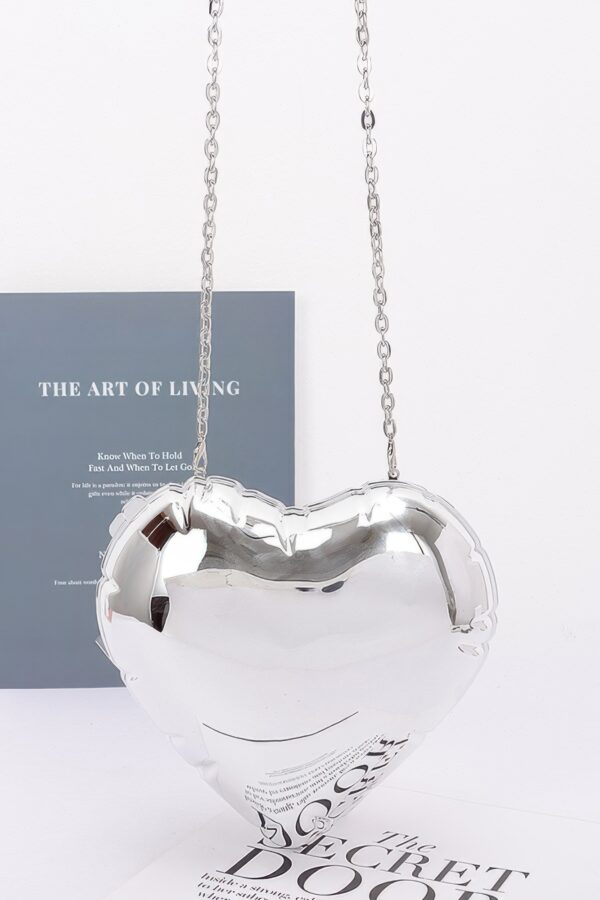 Heart-Shaped Acrylic Case Bag – Metal-Accent Clutch