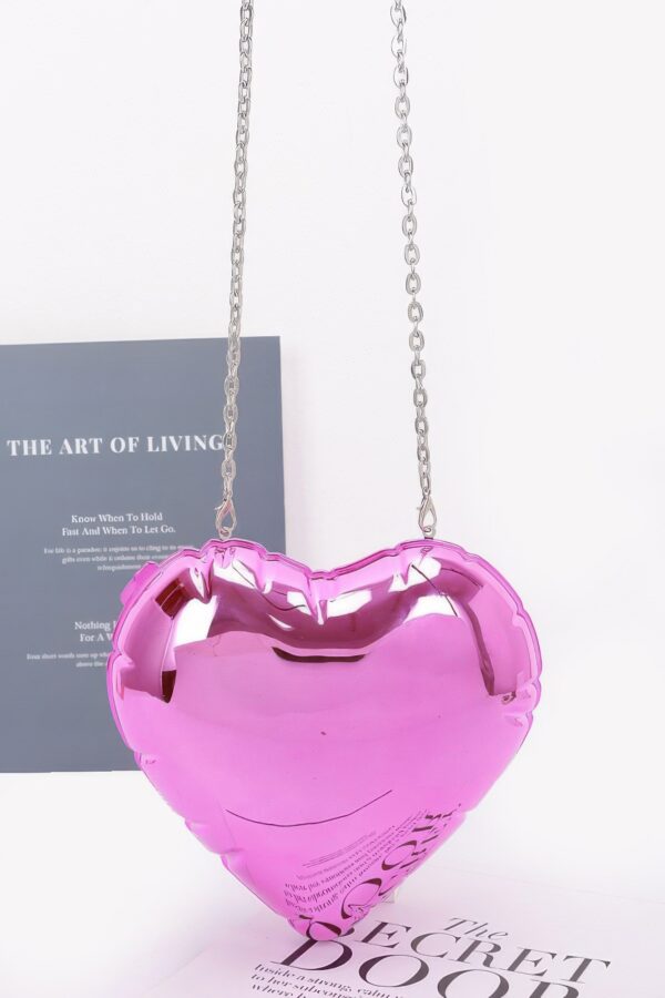Heart-Shaped Acrylic Case Bag – Metal-Accent Clutch