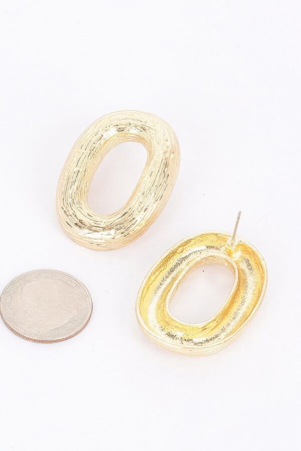 Gold-Plated Oval Stud Earrings – Gold Tone