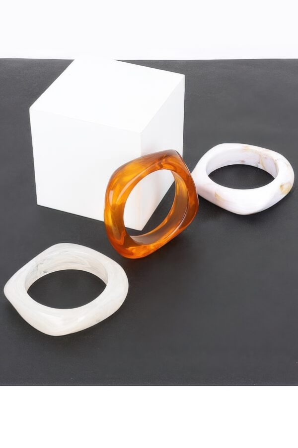 3-Pack Resin Bangle Set – Amber & White Mix
