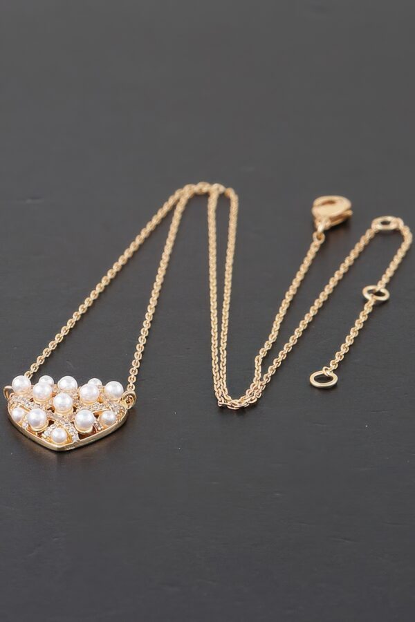 Quilted Pearl Heart Necklace – Gold Cream Pendant