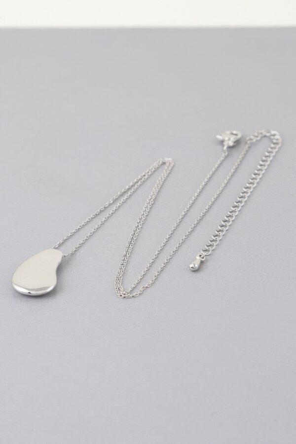 Modern Teardrop Disc Chain Necklace – Gold & Silver