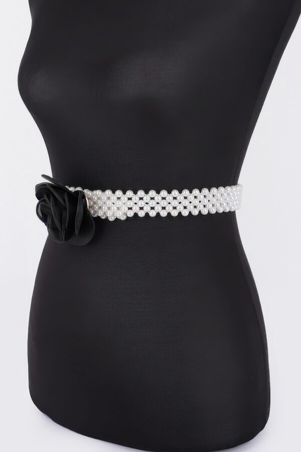 Flower Stretch Pearl Belt – Floral Pearl Accent