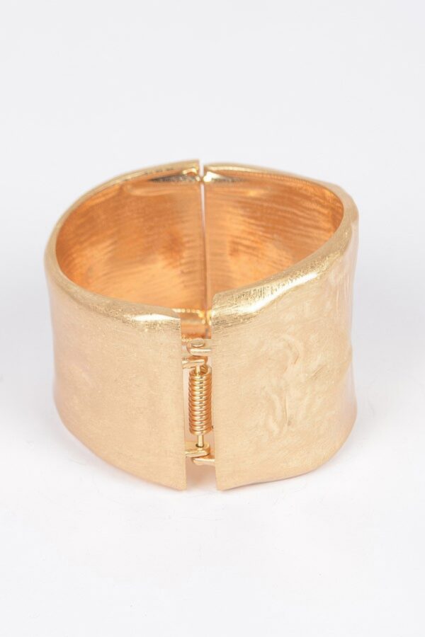 Cast Metal Spring Hinge Cuff – High-Polish Gold