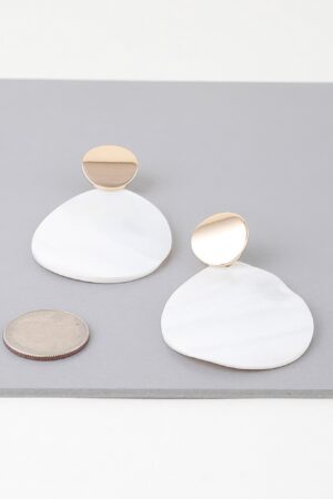 Marbled Oval Drop Earrings – Gold Frame