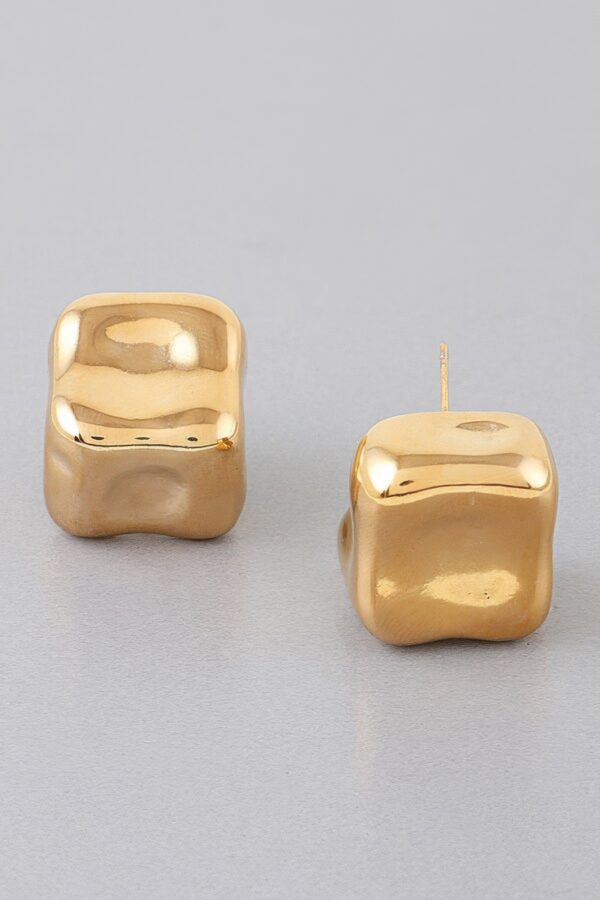 Cube Stud Earrings – Polished Gold