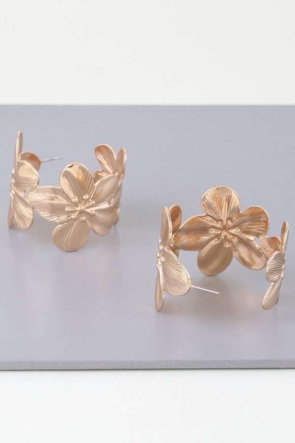 Gold Floral Hoop Earrings – Delicate Petal Accents