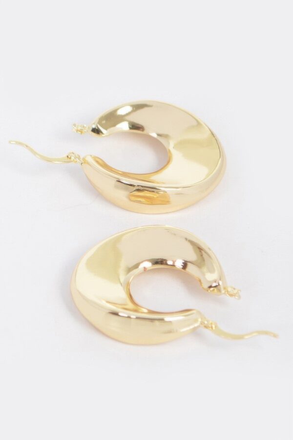 Vintage Gold-Dip Metal Earrings – Gold Finish