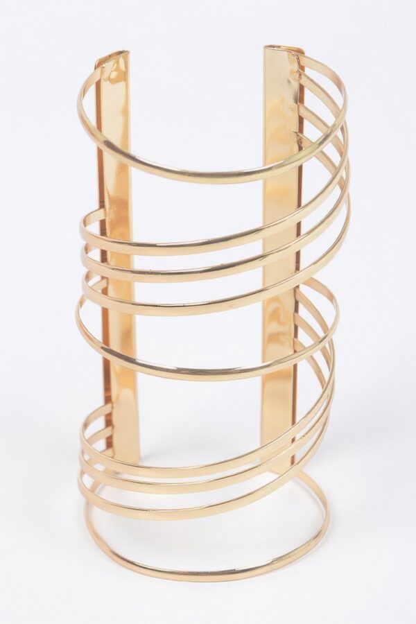 Oversized Metal Cuff Bracelet with Clean Lines – Gold