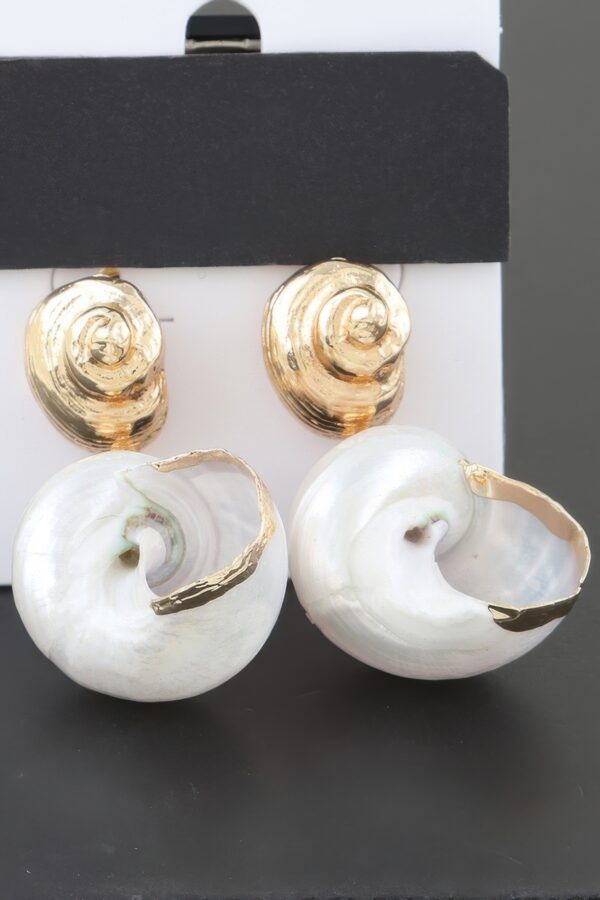 Twin Heart of the Sea Stud Earrings – Gold & Cream