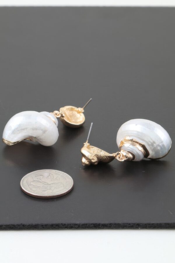 Twin Heart of the Sea Stud Earrings – Gold & Cream