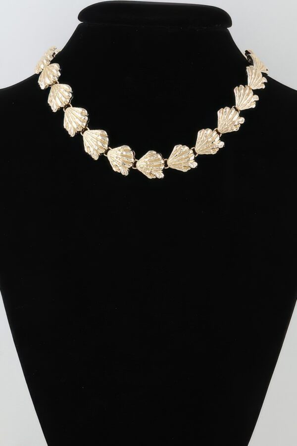 Hammered Sea Shell Charm Necklace – Gold or Silver