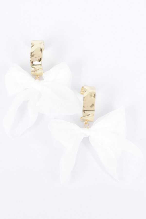 Metal & Fabric Flower Earrings – Bold Floral Accent