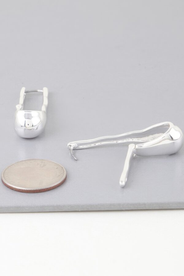 Melted-Edge Shiny Hoop Earrings – Gold or Silver