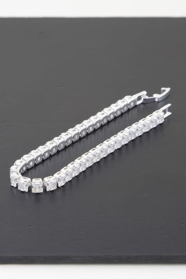 Minimal Cubic Zirconia Bracelet – Gold or Silver