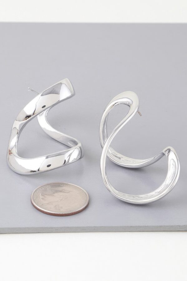 Abstract Bend Earrings – Polished Metal in Gold or Silver