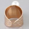 Hammered Twin Pearl Ring – Gold Hammered Band
