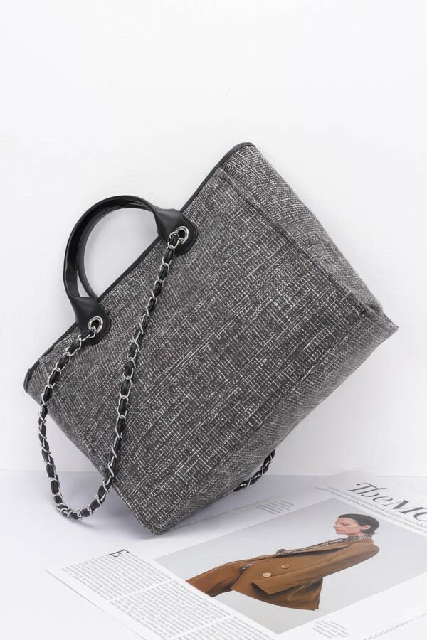 Simple Daily Shoulder Strap Tote – PU with Metal Accents