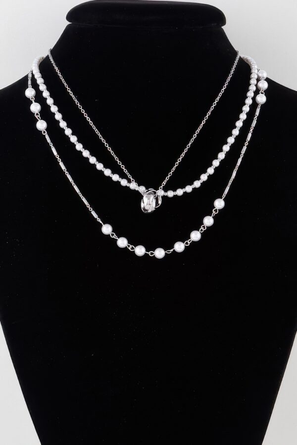Triple Ring Beaded Necklace – Metal & Cream Beads