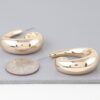 Sculpted Wave Hoop Earrings – Polished Gold