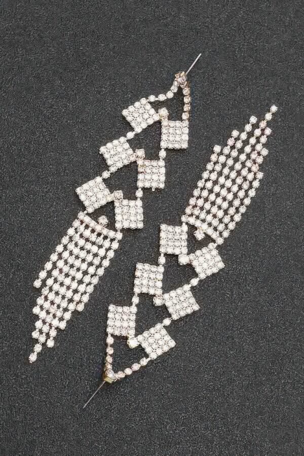 Rhinestone Fringe Drop Earrings – Cascading Sparkle