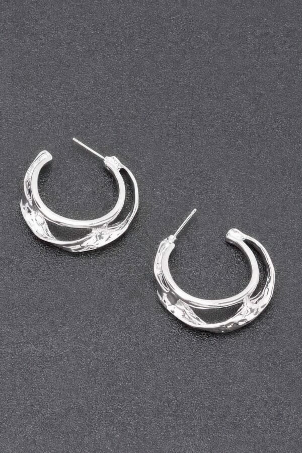 Gold-Plated Minimalist Metal Earrings – Gold & Silver