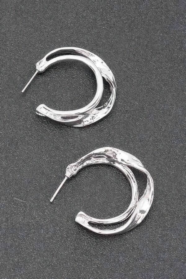 Gold-Plated Minimalist Metal Earrings – Gold & Silver