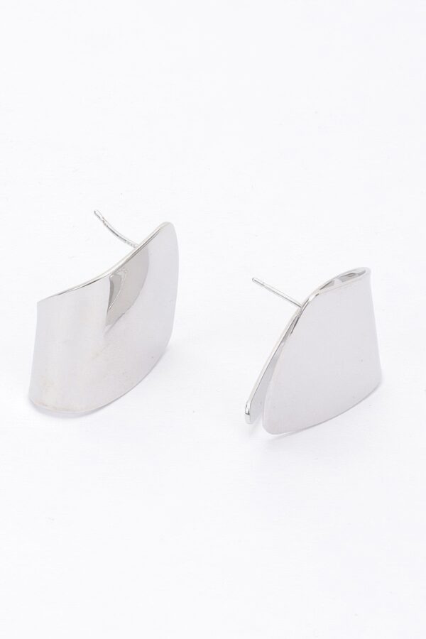 Gold-Plated Metal Stud Earring – Polished Minimalist