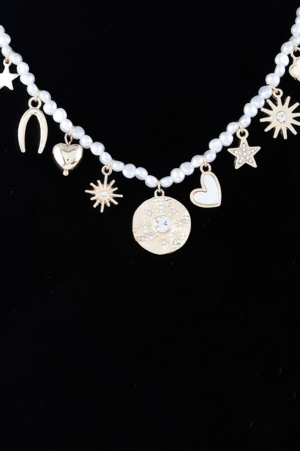 Beaded Necklace with Multi Shiny Charms – Gold Cream