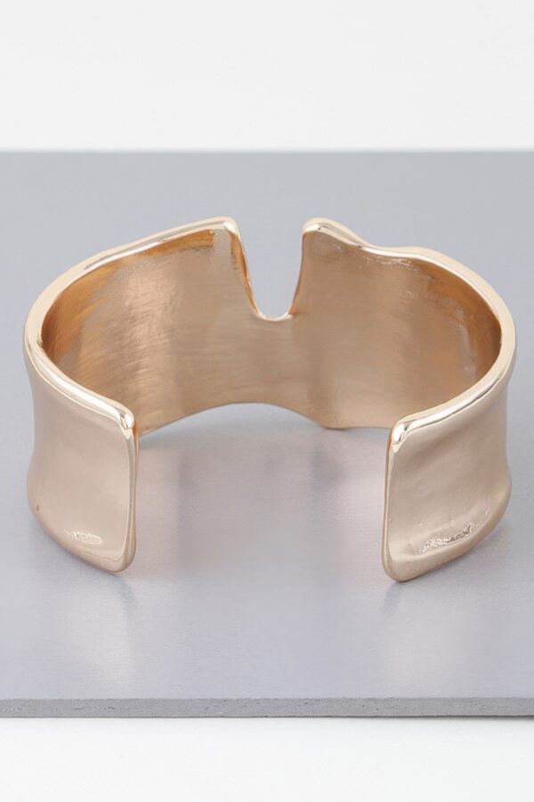 Abstract Wave Metal Cuff Bracelet – Gold