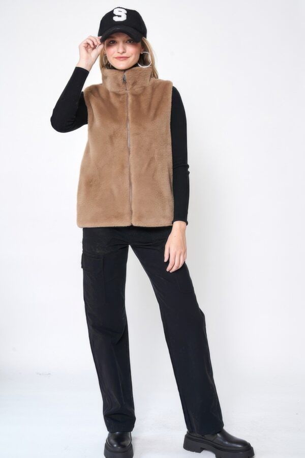 Solid Faux Fur Vest – Plush Relaxed-Fit in Beige or Taupe