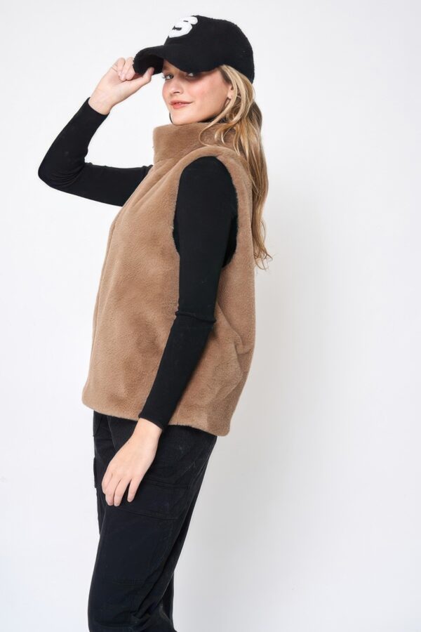 Solid Faux Fur Vest – Plush Relaxed-Fit in Beige or Taupe
