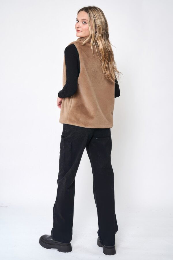 Solid Faux Fur Vest – Plush Relaxed-Fit in Beige or Taupe