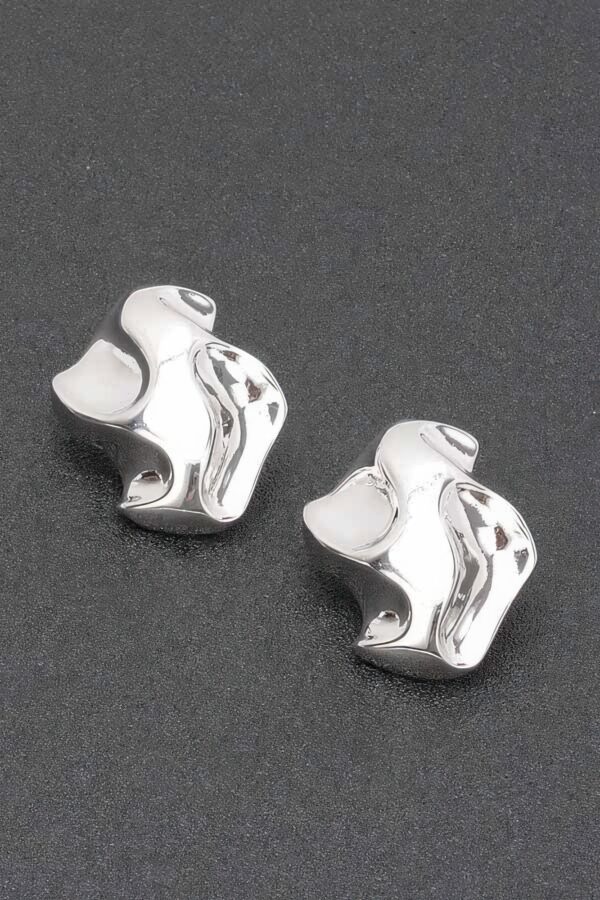 Gold-Plated Metal Earrings – Sleek Modern Finish, Gold or Silver