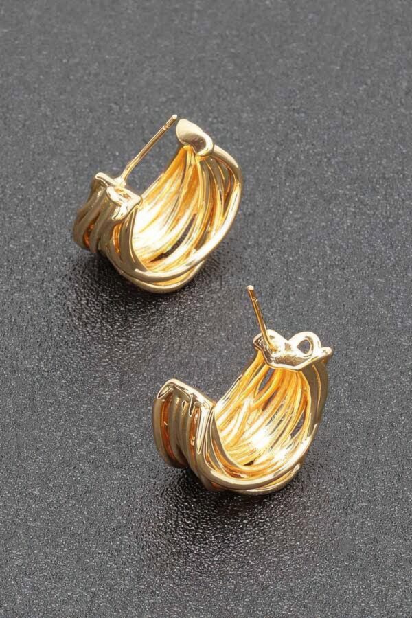 Minimalist Gold-Plated Post Earring – 0.75″