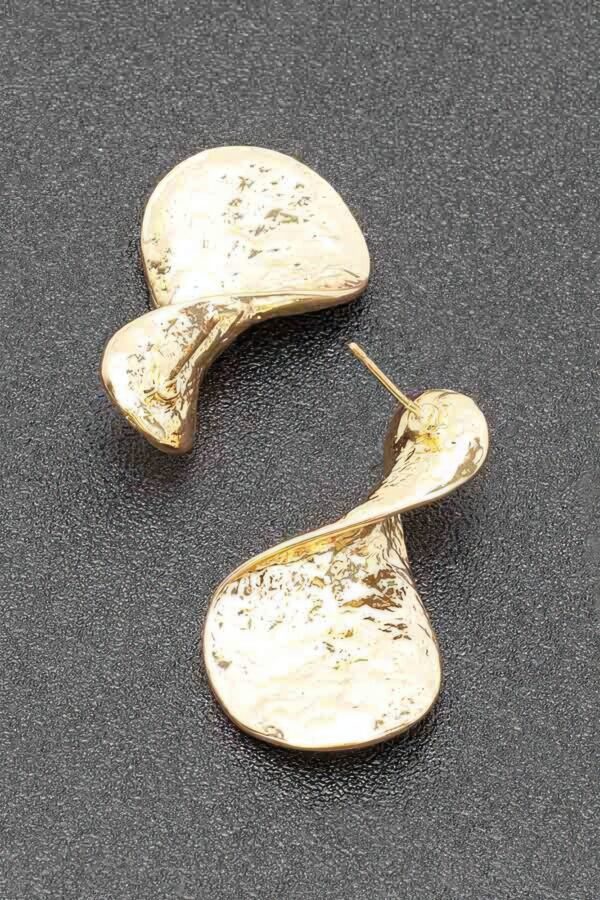 Gold-Plated Minimalist Metal Earrings, 1.5″ Long