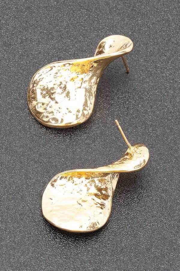 Gold-Plated Minimalist Metal Earrings, 1.5″ Long